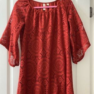 VERY cute burnt red dress with beautiful lace details